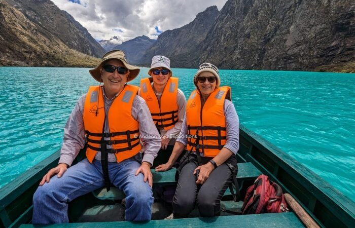 American family on a private tour to Llanganuco Lagoon 2