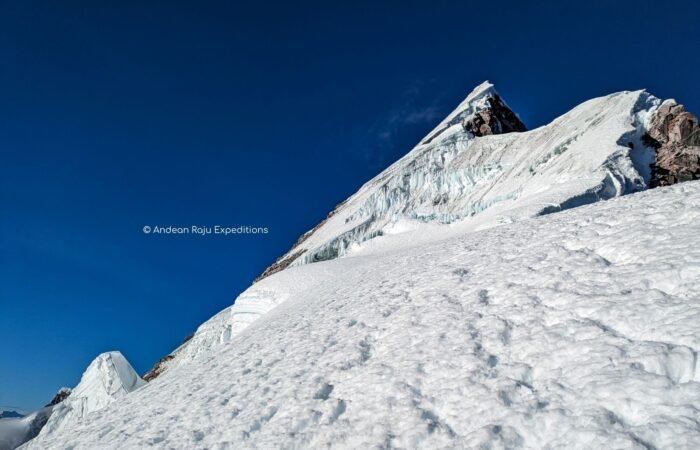Artesonraju mountain edge