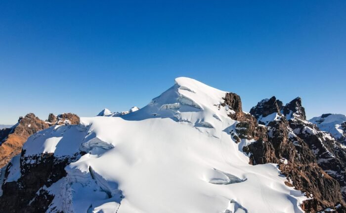 Huarapasca Mountain