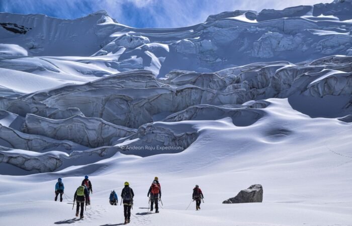 Moving to the Nevado Yanapaccha Glacier