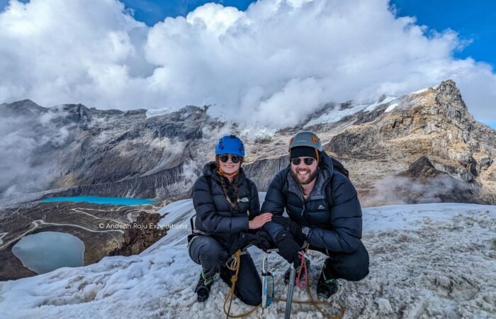 Our clients on the top of Nevado Mateo 7