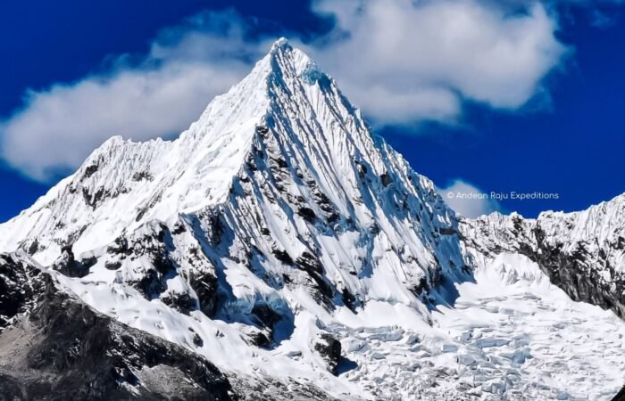 Pirámide de Garicilaso Mountain