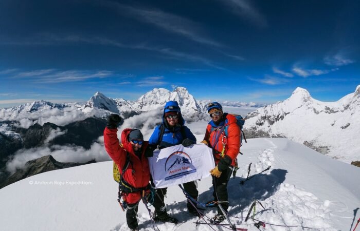 Russia (Katerina), Pedro (Spain) and Carlos (Colombia) on the summit of Nevado Pisco