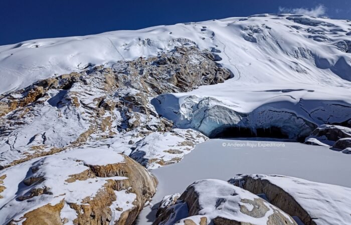 Start of the Vallunaraju glacier