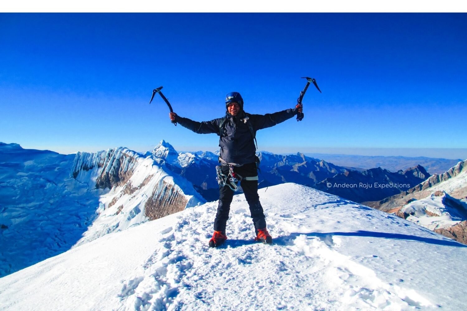 Tocllaraju Summit