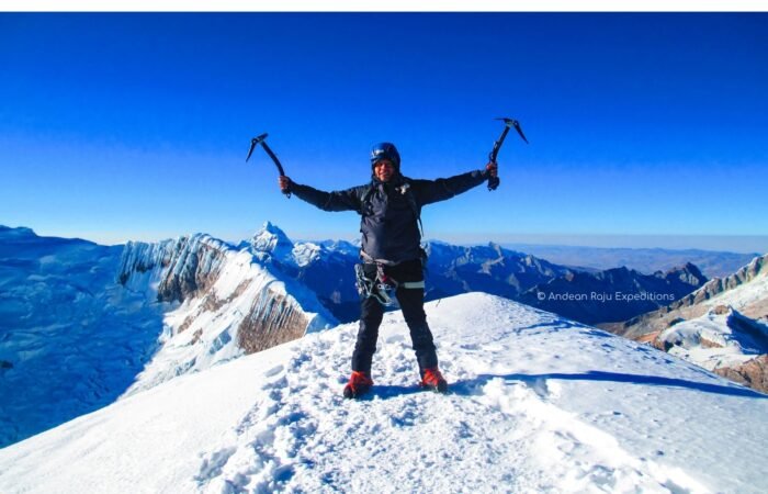 Tocllaraju Summit