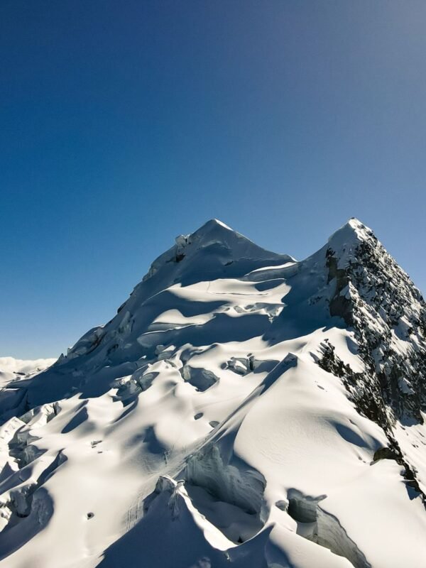 Vallunaraju Mountain