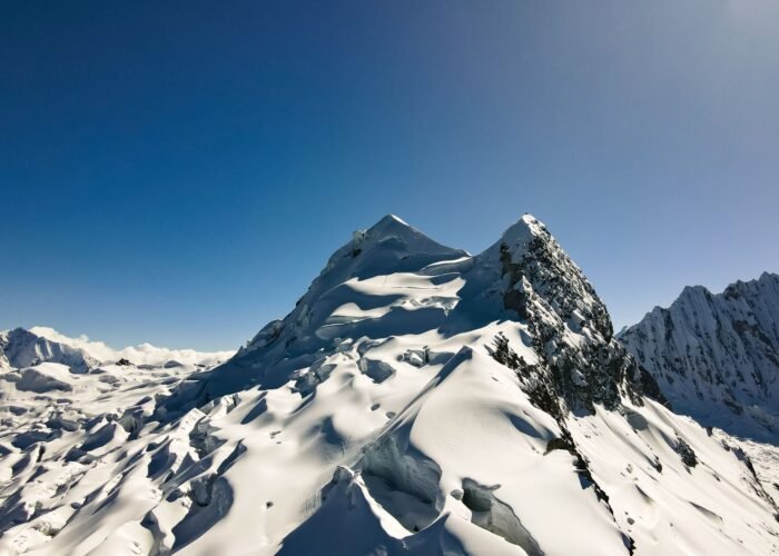 Vallunaraju Mountain