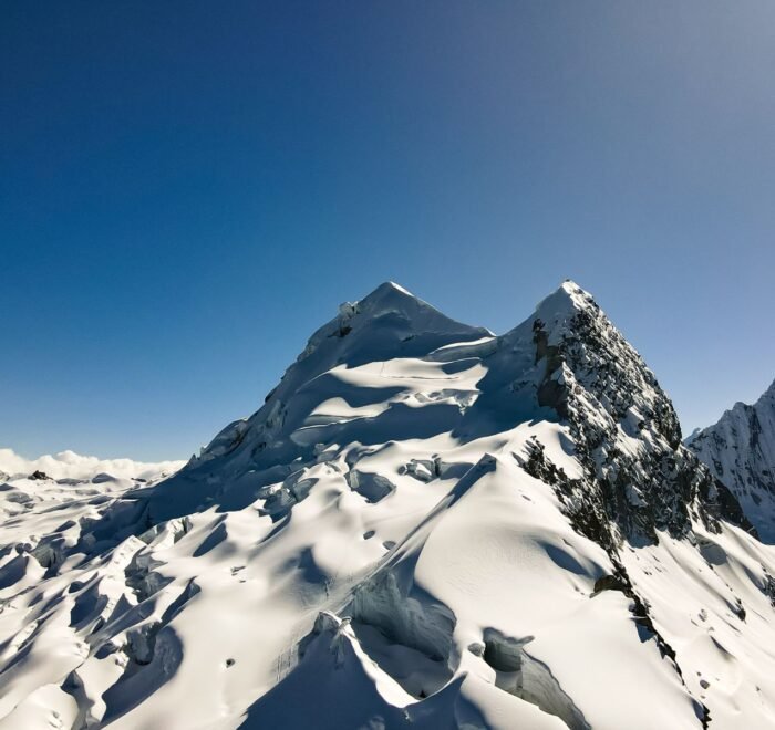 Vallunaraju Mountain