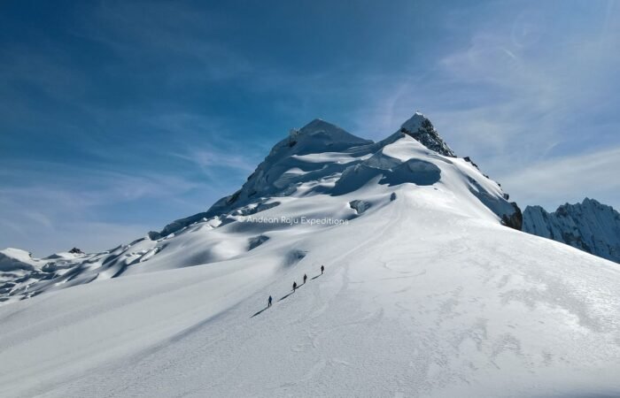 View of the south and north summits of Vallunaraju