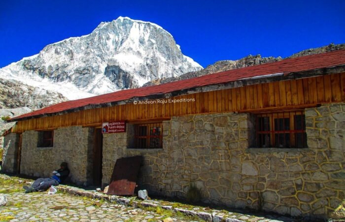 Vivaque Longoni at 5,000 masl