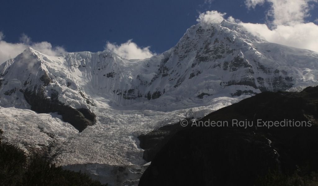 Vista del Nevado Huantsán