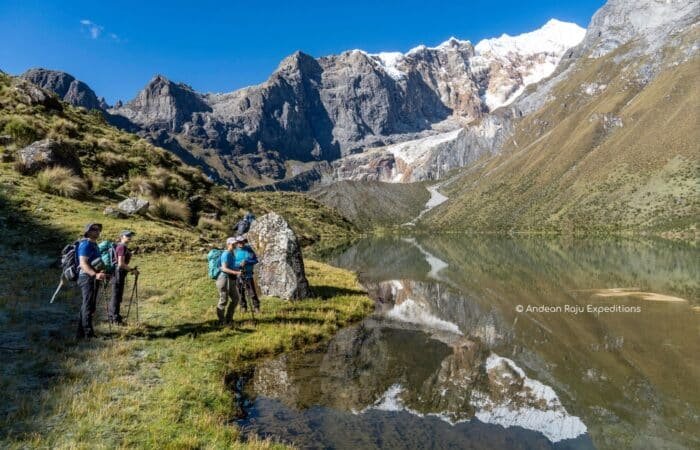 Road to Siula Pass
