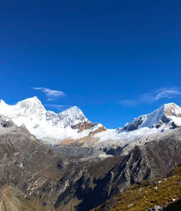 Panoramik Hike To Laguna 69