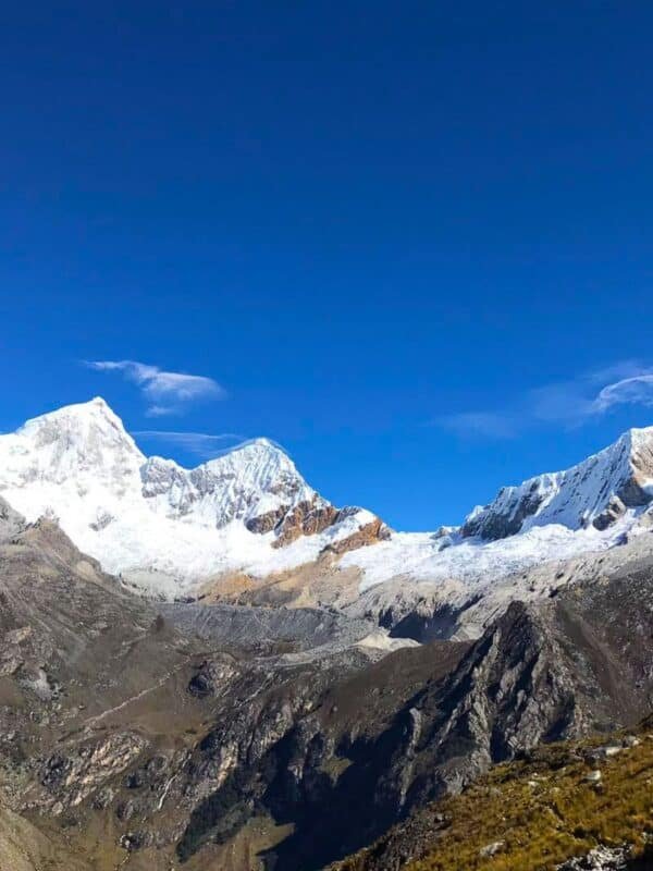 Panoramik Hike To Laguna 69