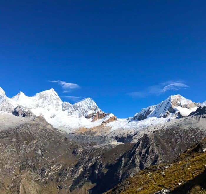 Panoramik Hike To Laguna 69