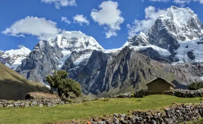 Cordillera Huayhuash, Perú